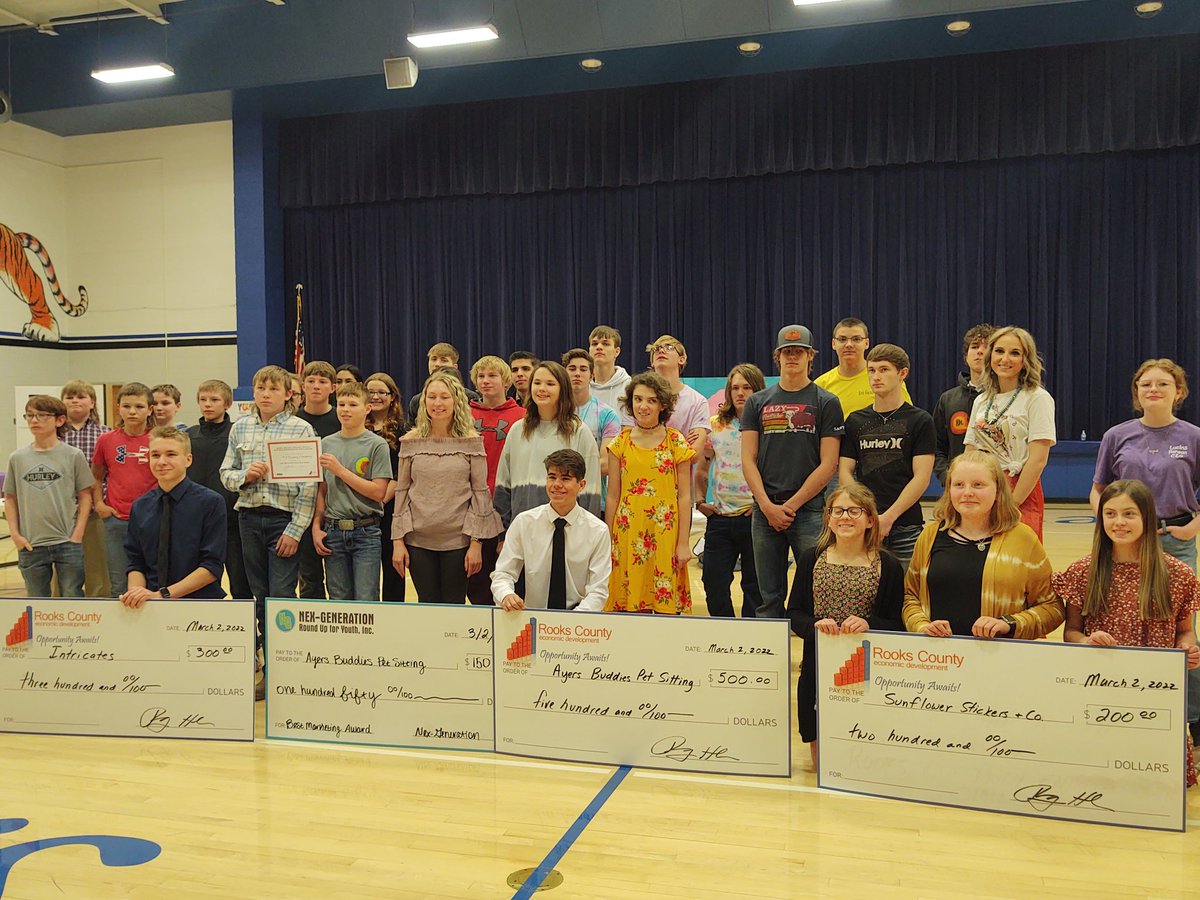 Sarah LaRosh tweet media