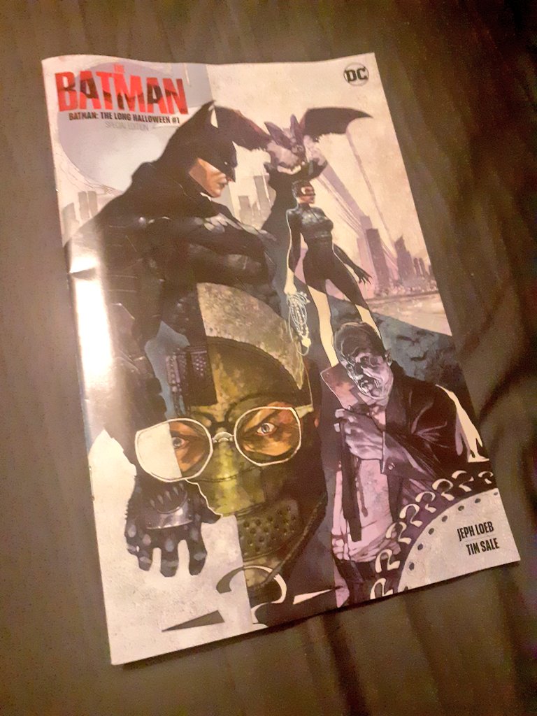 DimbergRasmus's tweet photo. My theater gave me a copy of Batman: The long halloween part 1 for free. https://t.co/AwhrBLAd3x