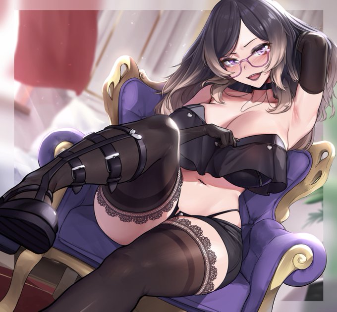 ive been gone for a few weeks but i had the honour of doing a commission for .@MarinaBooUwU ! For alt versions check her post out❤️ 