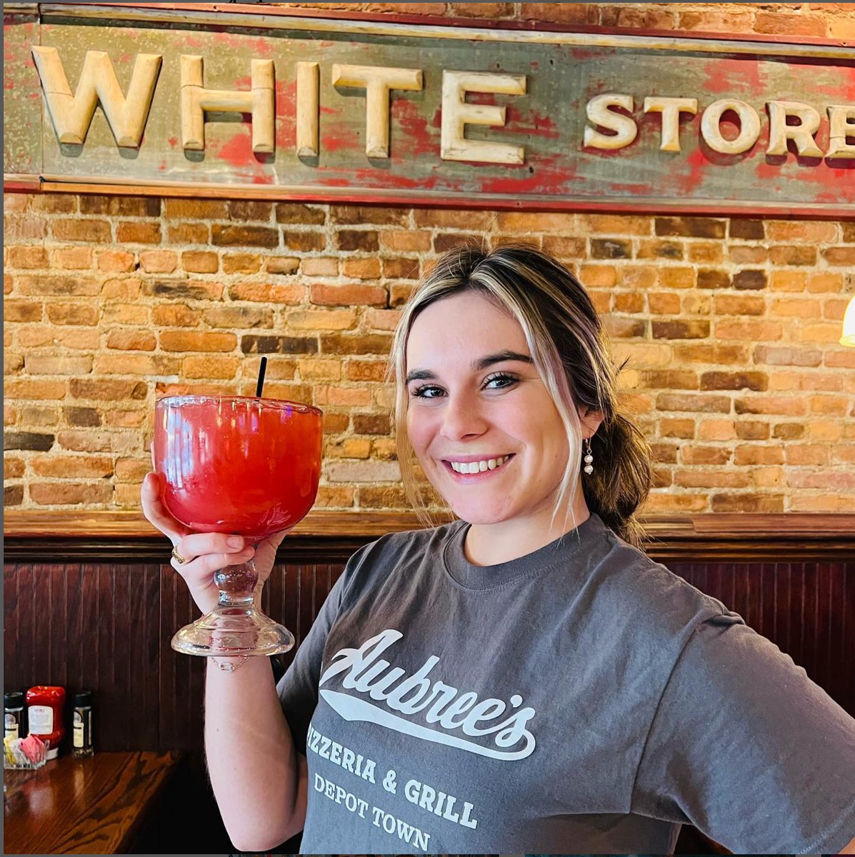 It’s 3 P.M.! Which means one thing! Aubree’s Happy Hour brings! ⏰ 🎊 

Skylar is serving our Bird Bath Cocktails for just $6. Join us from 3-6 P.M at all our 8 locations. 

#aubrees #aubrees #aubrees #aubrees #birdbaths #cocktails #happyhour #everyday #cheers #michigan