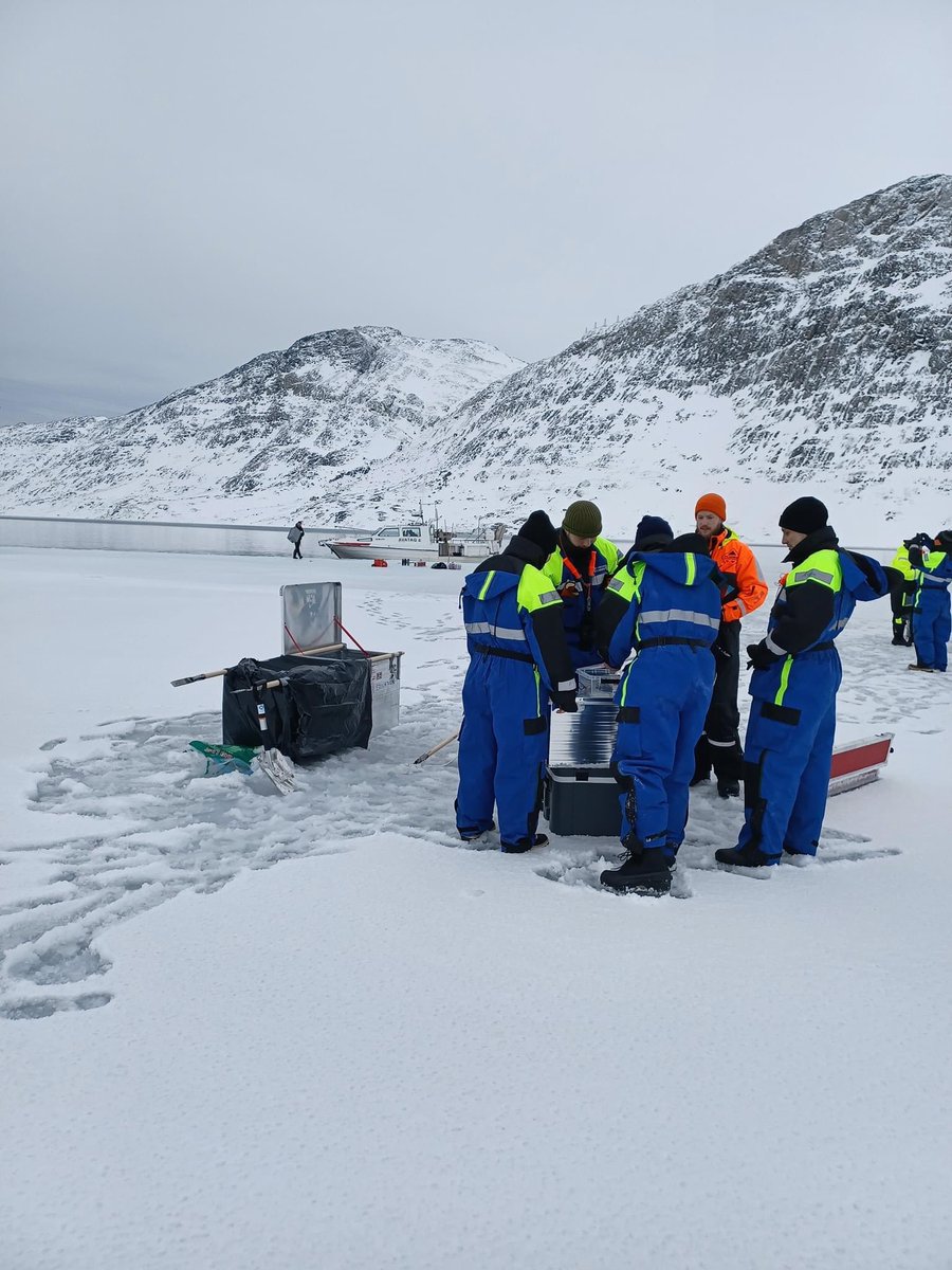 ASSP - Arctic Science Study Programme (@asspstudy) on Twitter photo Great to have this years students in the field on #seaice during our #arcticcourses teaching by <a href="/DorteSchr/">Dorte S Schrøder</a> <a href="/GCRC_GINR/">GCRC</a> @ARC_AU <a href="/NatSci_AU/">Faculty of Natural Sciences - Aarhus University</a> <a href="/StudyAarhusUni/">Study at Aarhus Uni</a> Great to have this years students in the field on #seaice during our #arcticcourses teaching by <a href="/DorteSchr/">Dorte S Schrøder</a> <a href="/GCRC_GINR/">GCRC</a> @ARC_AU <a href="/NatSci_AU/">Faculty of Natural Sciences - Aarhus University</a> <a href="/StudyAarhusUni/">Study at Aarhus Uni</a>