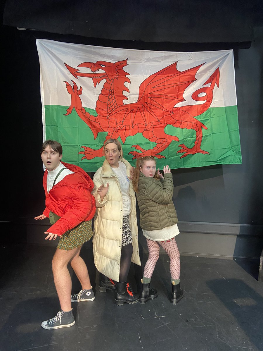 BA (Anrh) Perfformio, Theatr a'r Cyfryngau PDC tweet media