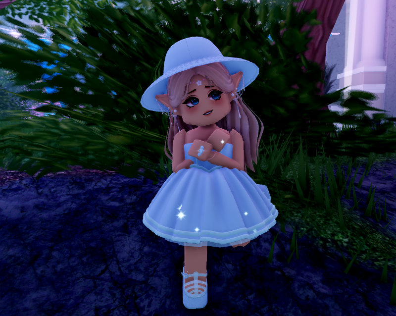 SimplyArwen's tweet photo. Royale High Photoshoot New Update: Taken in Royale High New Campus!
-1 Listening to the river
-2 Eyes Blue Like the Atlantic!
#Royalehigh #photoshoot #highgraphics #royalehighphotoshoot #RoyaleHighUpdate #RoyaleHighSaintPatricksDay https://t.co/VjYJzasOZY