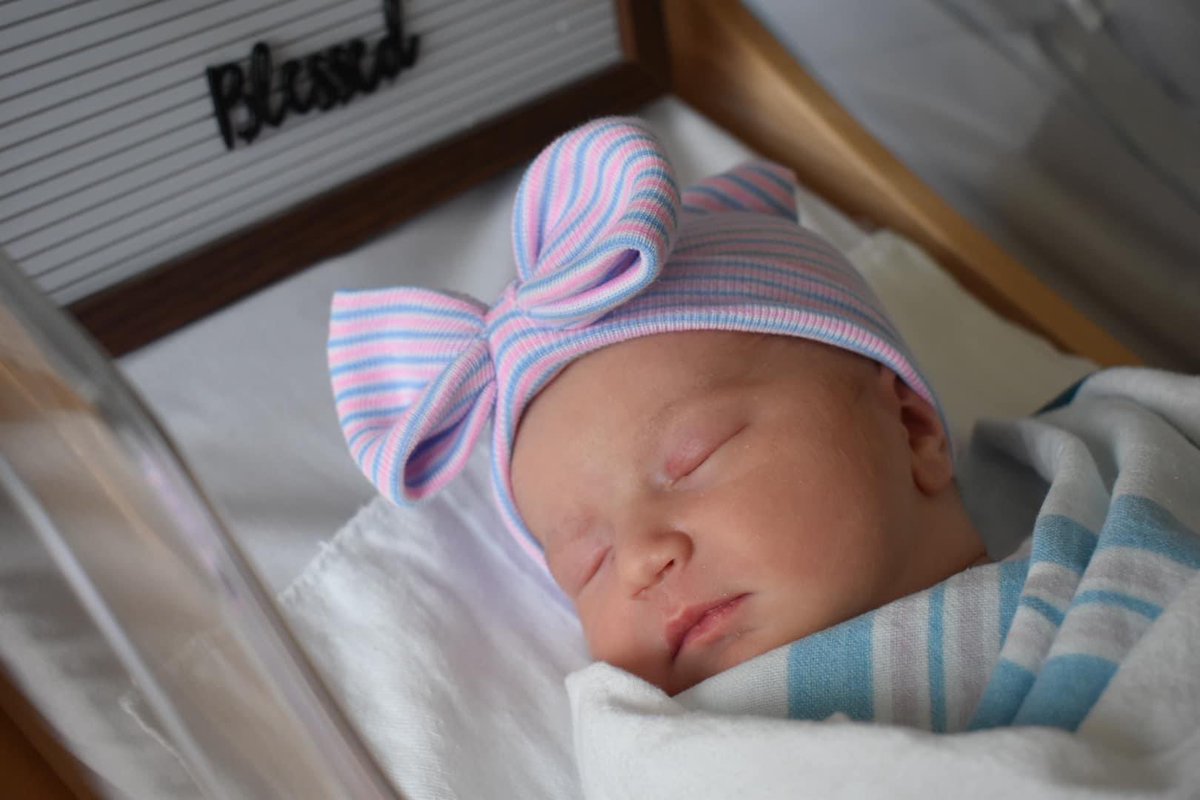 abrown50's tweet photo. Officially a girl dad to Olivia Jo! https://t.co/WUTOSerJO2