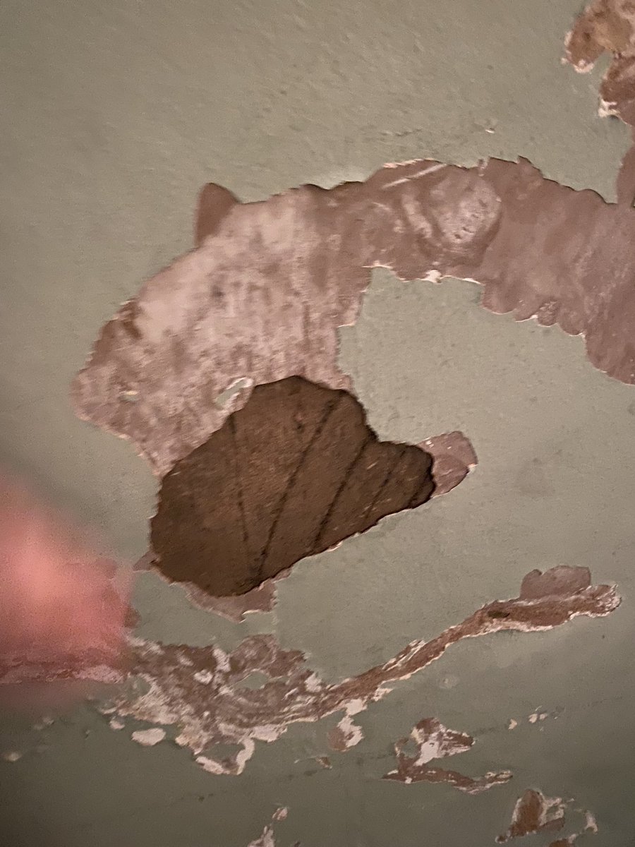 PamelaKearney3's tweet photo. #micaredress #MicaDamaged damaged house, health and well being. This is a national crisis, we cannot wait another decade!! @MichealMartinTD @DarraghOBrienTD @PaddyDiver4 @micaactiongroup @DeptHousingIRL @HousingAgencyIE https://t.co/lOPJKJF0Yc