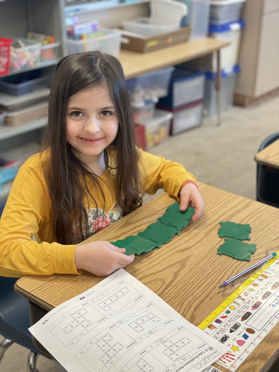 JessHughesfdl's tweet photo. Our mathematicians made predictions as they brought their drawings to life in their math work places. Ask our scholars, they could tell you which designs create cubes or pyramids. #riversidestrong #mathematicians #fondyproud @FDL_Riverside https://t.co/u3juz6hLSD