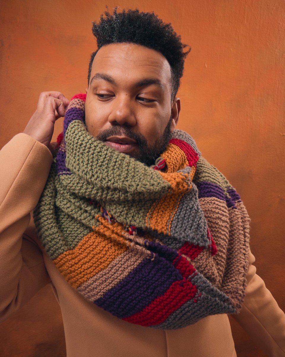 tarikrdavis's tweet photo. I had a blast taking new photos by the one and only @withreservation wearing a magical hand knit scarf by the amazing @episcopaulian 🧡
#TardisHardaway #DrWho https://t.co/qd5tZ0F4rs