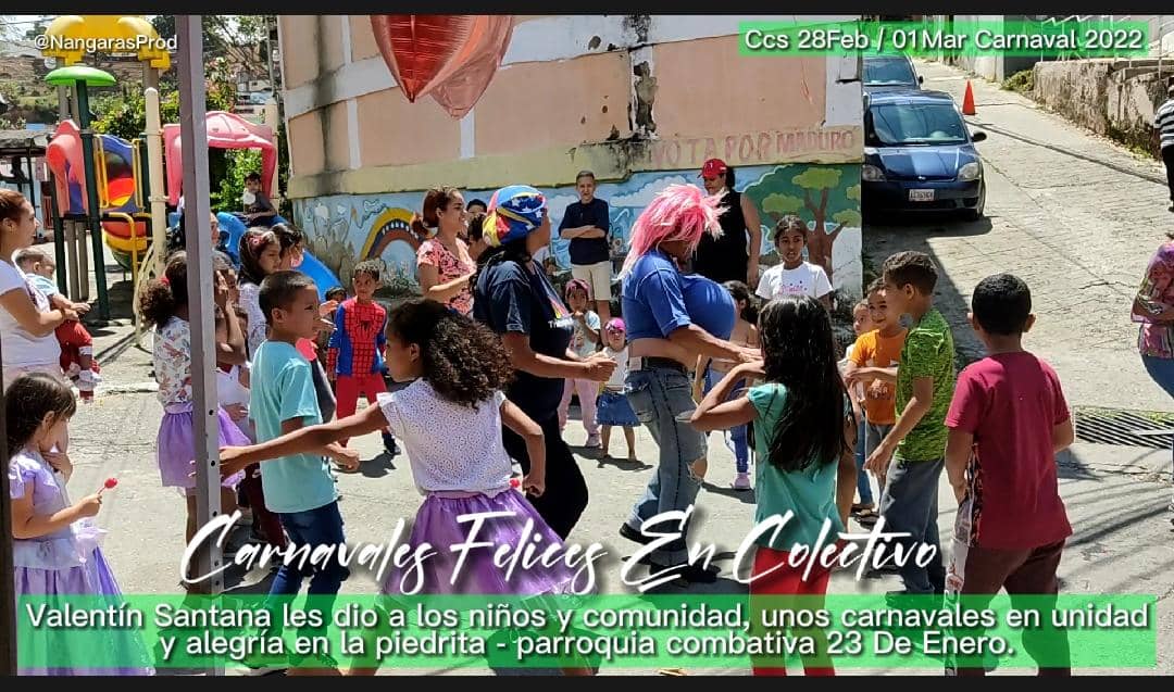 DouglasCourtoi3's tweet photo. Así se vivieron los #Carnaval2022 en colectivo, en la comunidad La Piedrita, gracias al compañero líder Valentín Santana y al colectivo la piedrita, un trabajo en unidad junto a los compañeros del consejo comunal y CLAP
Sólo Unidos Venceremos @NicolasMaduro @valentinpueblo https://t.co/PePyf9cdRS
