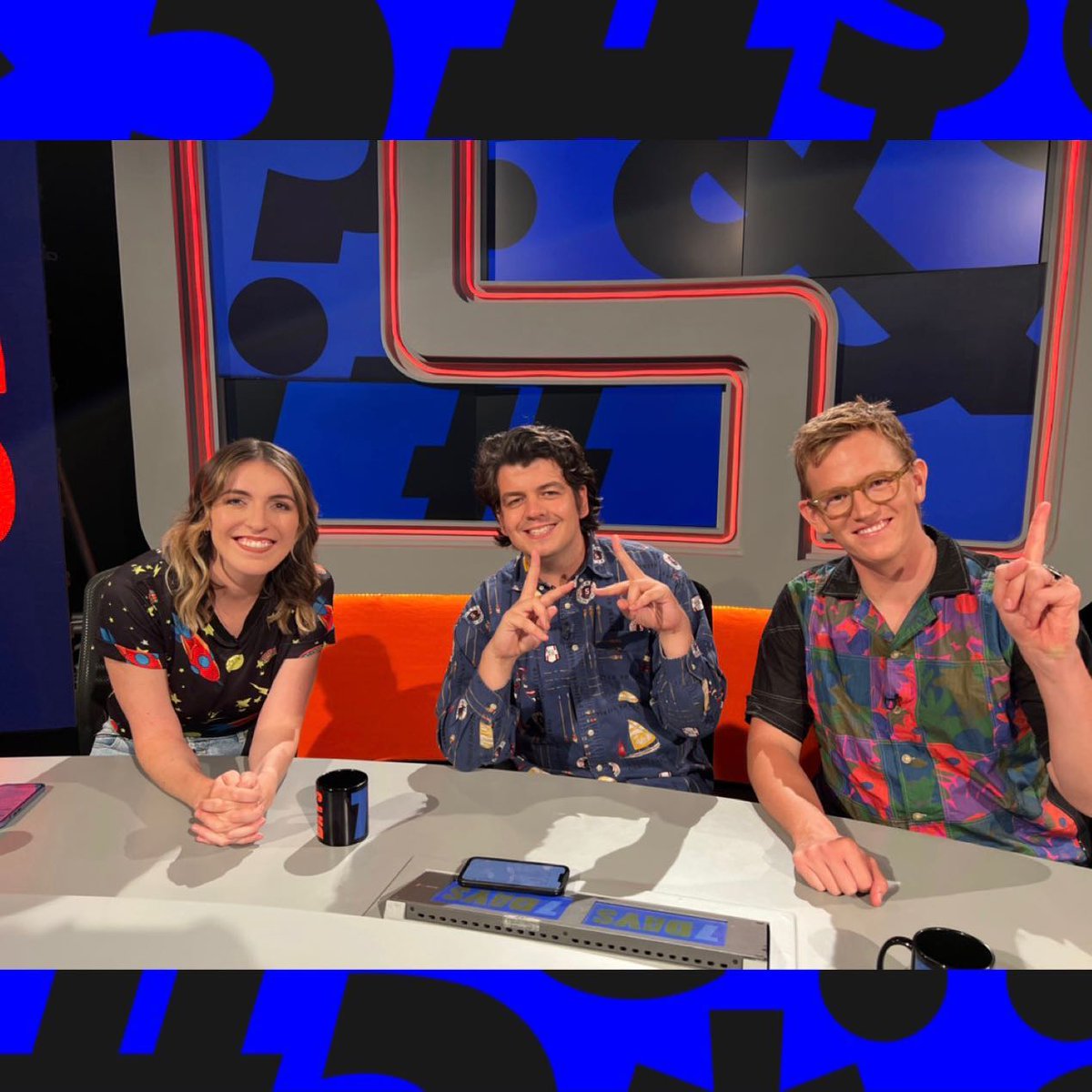 7 Days (@7days_nz) on Twitter photo Chris Parker is very sure with what team he is on tonight.. <a href="/josephmoore1/">Joseph Moore</a> not so much! ☝️✌️
Introducing the brave the bold and the beautiful TEAM 1 🤠
7 Days is back TONIGHT 7.30pm in Three
<a href="/ThreeNewZealand/">Three</a>
<a href="/NZonAir/">NZ On Air / Irirangi Te Motu</a> Chris Parker is very sure with what team he is on tonight.. <a href="/josephmoore1/">Joseph Moore</a> not so much! ☝️✌️
Introducing the brave the bold and the beautiful TEAM 1 🤠
7 Days is back TONIGHT 7.30pm in Three
<a href="/ThreeNewZealand/">Three</a>
<a href="/NZonAir/">NZ On Air / Irirangi Te Motu</a>