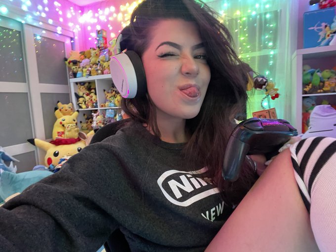 Playing more Pok&eacute;mon Legends: Arceus on https://t.co/l1XX00v1K6 💜💜💜💜💜 https://t.co/Q30bTGIfHY<a href="/tag/pokemonlegendsarceus"class="tags"><span>#pokemonlegendsarceus</span></a><a href="/tag/animeexpo2022"class="tags"><span>#animeexpo2022</span></a><a href="/tag/cogita"class="tags"><span>#cogita</span></a>