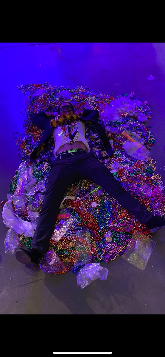 KennyLopez_TV's tweet photo. Now that Mardi Gras is over, I need the longest night of sleep! This bead bed will do! #mardigras #orpheus #orpheuscapade #nola #NewOrleans #beads @KreweofOrpheus #iloveneworleans https://t.co/cLRCPQ7rOR