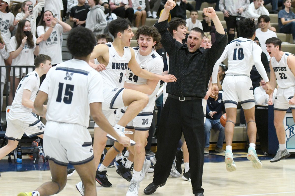 .<a href="/mrhsboysbball_/">Marriotts Ridge Boys Basketball</a> caught fire in the second half outscoring Centennial 39-18 the final 16 minutes. The Mustangs defeated the Eagles 67-39, capturing the Class 3A East Region I championship, the first in program history. See Story &amp; Photos:
baltimoresun.com/maryland/howar…