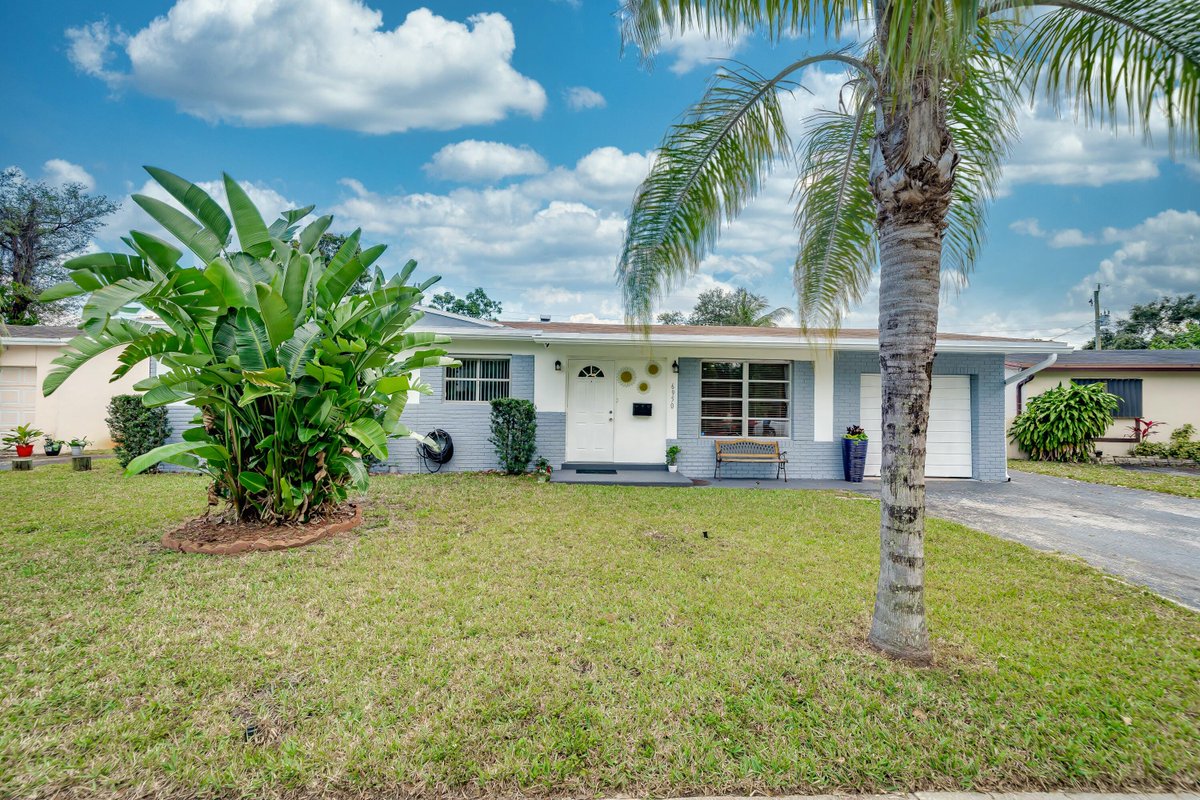 Al_Sanchez59's tweet photo. Give your life a fresh boost with a home upgrade. Is this the one?  #homesforsale  https://t.co/YtryeU5xnR https://t.co/5ZtccfhhMW