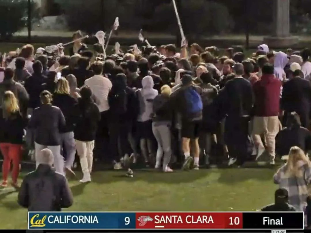 barstoolsports's tweet photo. Storm Chaysers: Santa Clara Students Storm The Field After Club Lax Team Upsets Cal https://t.co/8fWwN8fmlk https://t.co/IthAQ1kxR7