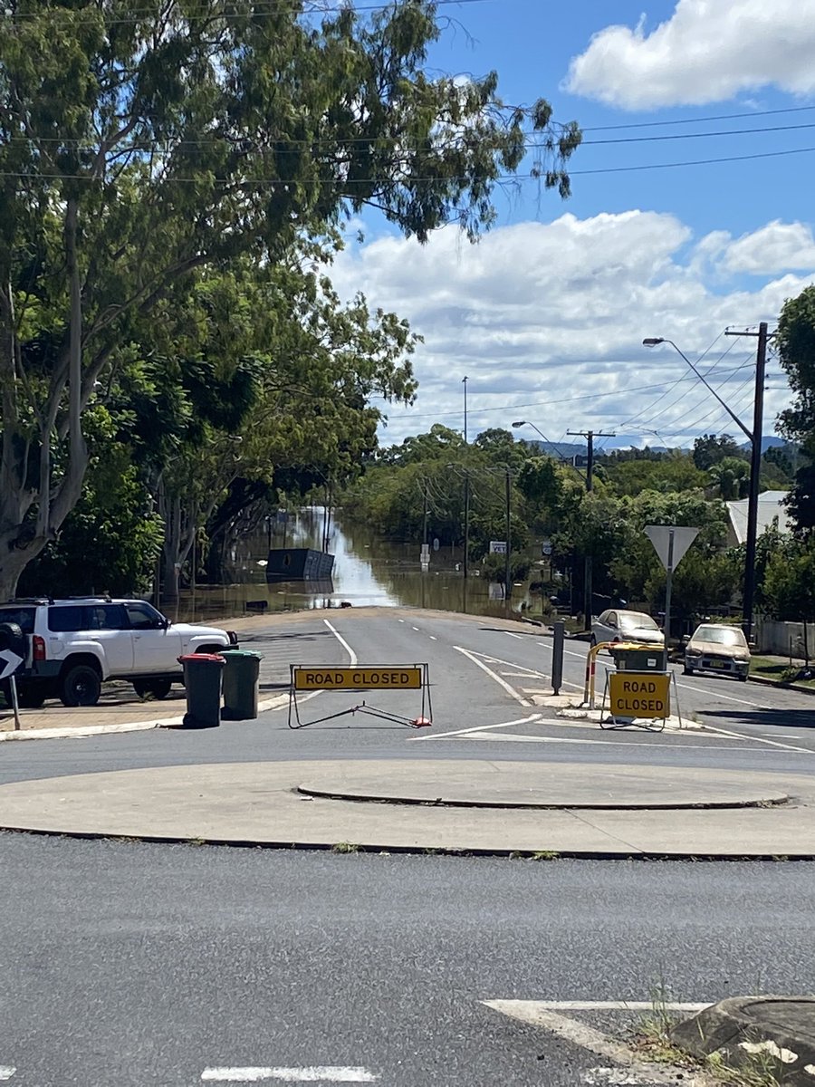MileyGape's tweet photo. I’ve never seen so much water.                 And it’s just started to rain again. #lismore #flood https://t.co/5WdKYbq4iq