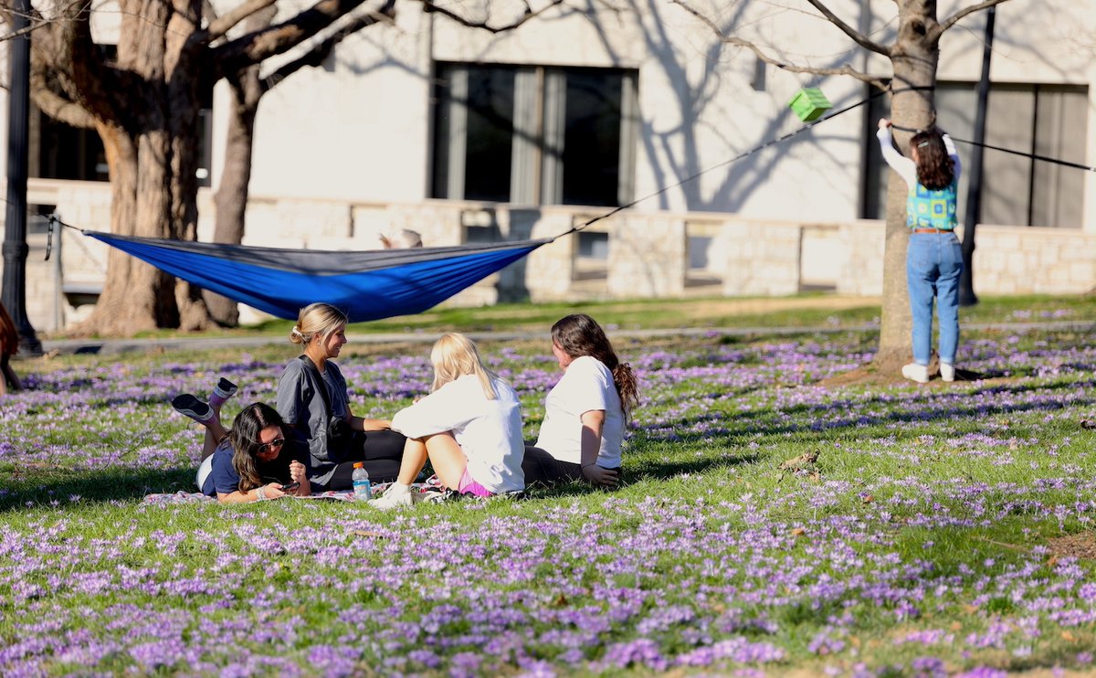 It's starting to feel a lot like Spring! Are you ready for the nice weather on #CampusBeautiful?🌷