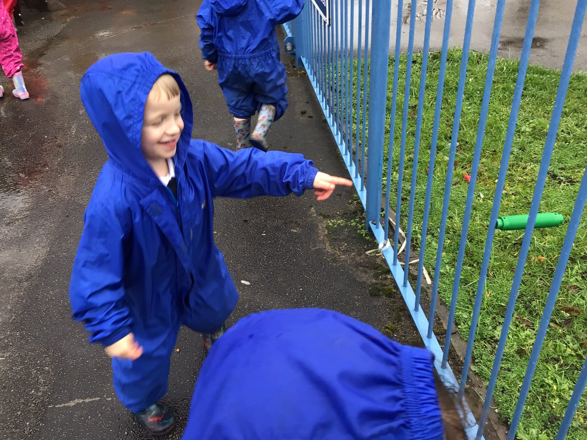 NurseryMonksdo1's tweet photo. What do Scientists look like? Exactly like these little folk! Exploring magnetism with utter joy…this is why we don’t need worksheets in Nursery 💪🏻 #LetTheChildrenPlay #TheyWillLearn @NurseryMonksdo1 @MonksdownSchool https://t.co/zd8dz1BWbL
