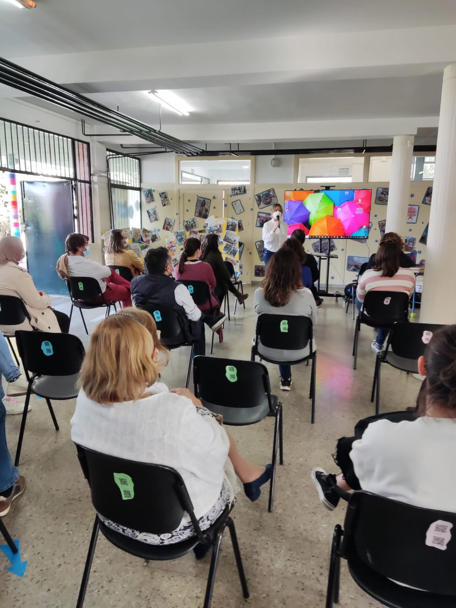 CeipRaza's tweet photo. #eshoradeelegir el cole que las familias quieren para sus hij@s. Hoy, tarde para contar #loquehacemosenlaraza en #infantilyprimaria con nuestro alumnado ofreciéndoles una propuesta formativa repleta de experiencias de aprendizaje únicas #jornadasdepuertasabiertas https://t.co/rYPQfZTsyR