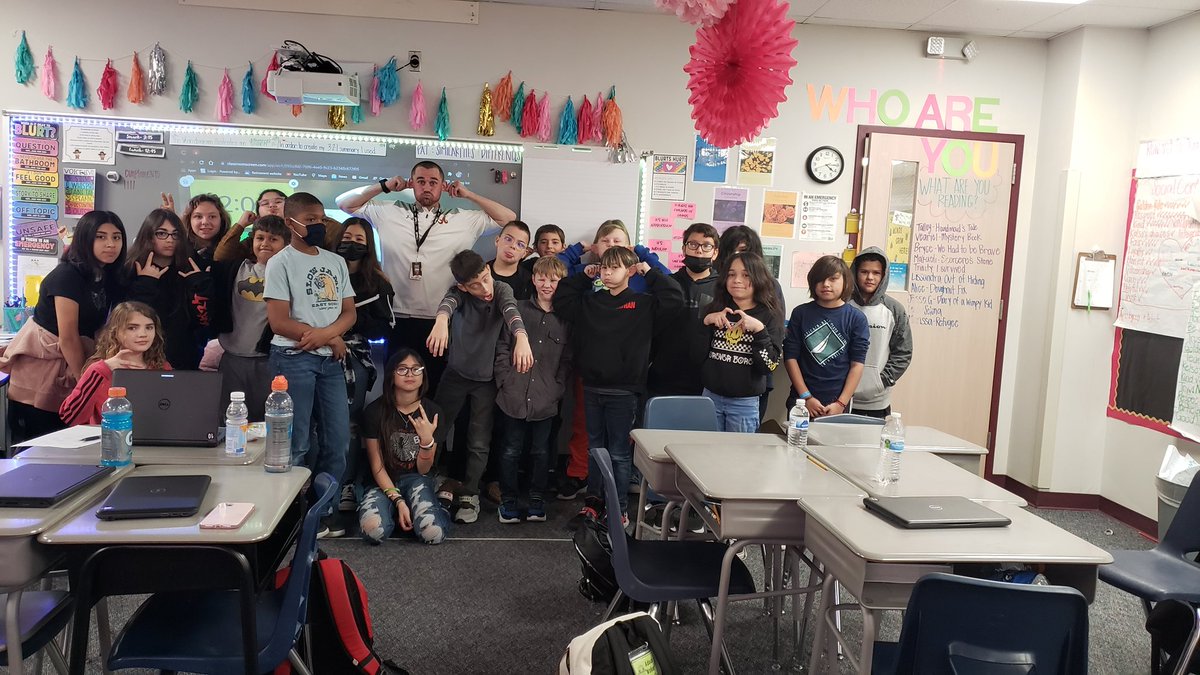 Thank you <a href="/BillHasseElem/">Bill Hasse Elem</a> and <a href="/PassmoreElem/">Passmore Elementary</a> for allowing us to come read to your wonderful kids for #NationalReadAcrossAmericaDay‼️

 #DATE #WeWillWin #JPND