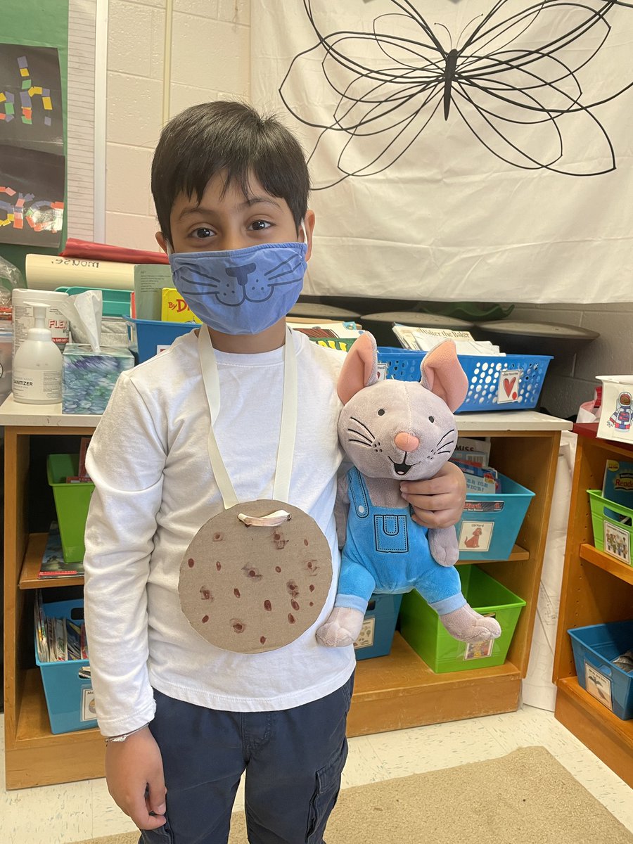 Successful Storybook character day! <a href="/BaileysES_FCPS/">Bailey's Elementary School for the Arts & Sciences</a> #ReadAcrossAmericaDay