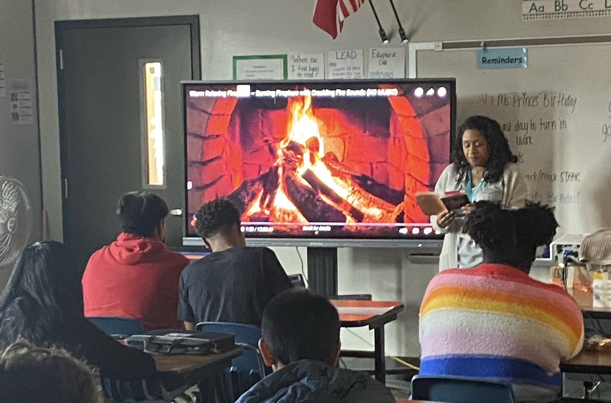 DmarieSP's tweet photo. Celebrating Read Across America Day! The kids love being read to #HildeReads #ReadAcrossAmerica #HildeJoy #HildehasHeart https://t.co/zTEyzBs1PT