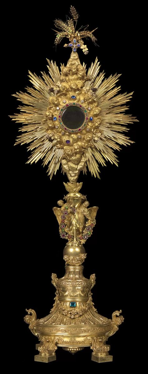 UrbanusVIII's tweet photo. β’ HISTORIA REGNI NEAPOLITANI β’
Ostensorio in argento dorato con 109 diamanti, 8 zaffiri, 104 granati, 7 smeraldi, 14 rubini e perle. Donato a #SanGennaro nel 1837 dalla Regina #MariaTeresadAustria di #Napoli #RegnodelleDueSicilie in occasione delle sue nozze con #FerdinandoII. https://t.co/i6I5xEJe1D