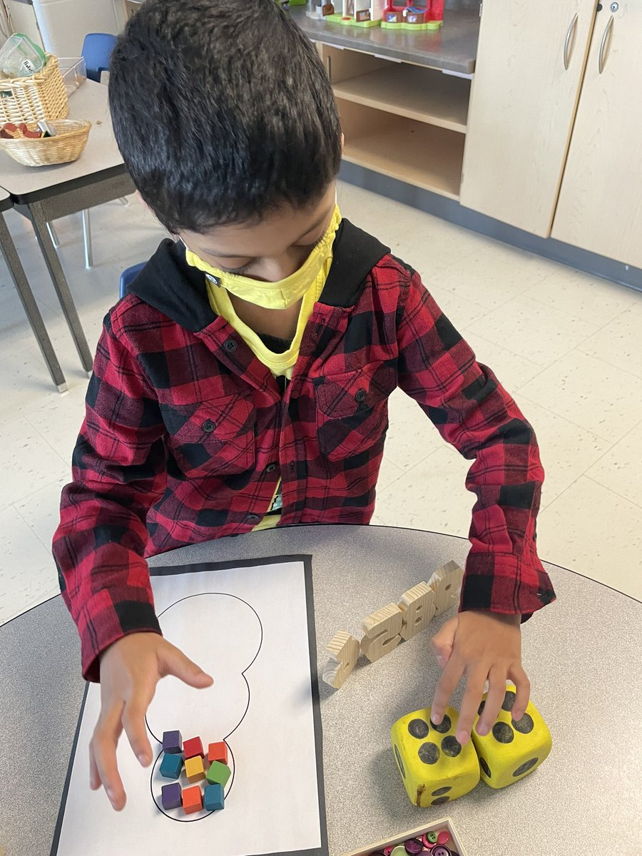 InquiringKs's tweet photo. The fabulous children in K4 @TribuneDrive take their learning in so many different ways through play. As educators we love how they share their moments of joy as they explain their thinking. Children are competent, capable, and curious. #TheKindergartenProgram @MsReyes1586 https://t.co/tJGIrQDhvJ