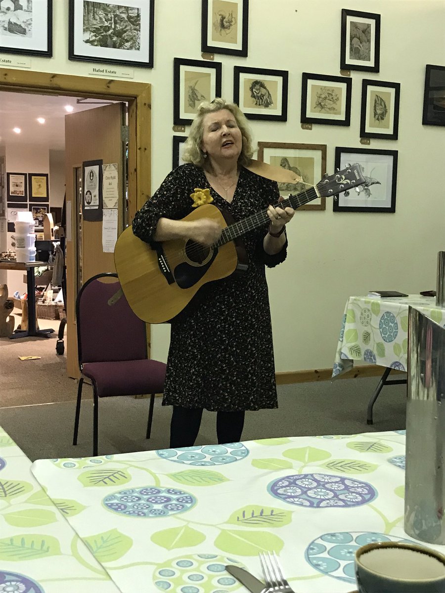 Manon Wyn James tweet media