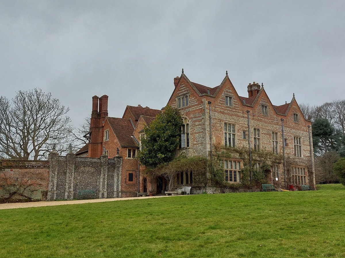 MattHowling's tweet image. Visit to @NTGreysCourt near Henley on Thames, former holiday home of author Ian Fleming's mother Evelyn, and used as a location for Poirot, Downton Abbey, &amp;amp; Daniel Deronda, etc. #tv #NT