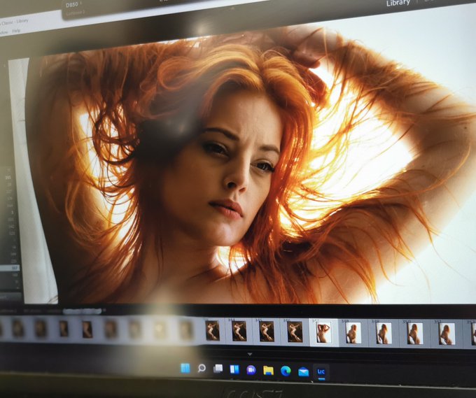 Making photo magic with Ian Fuller last week! 😍 https://t.co/AbmeppJ2W6<a href="/tag/tittytuesday"class="tags"><span>#tittytuesday</span></a><a href="/tag/rtandfollow"class="tags"><span>#rtandfollow</span></a><a href="/tag/newphoto"class="tags"><span>#newphoto</span></a>