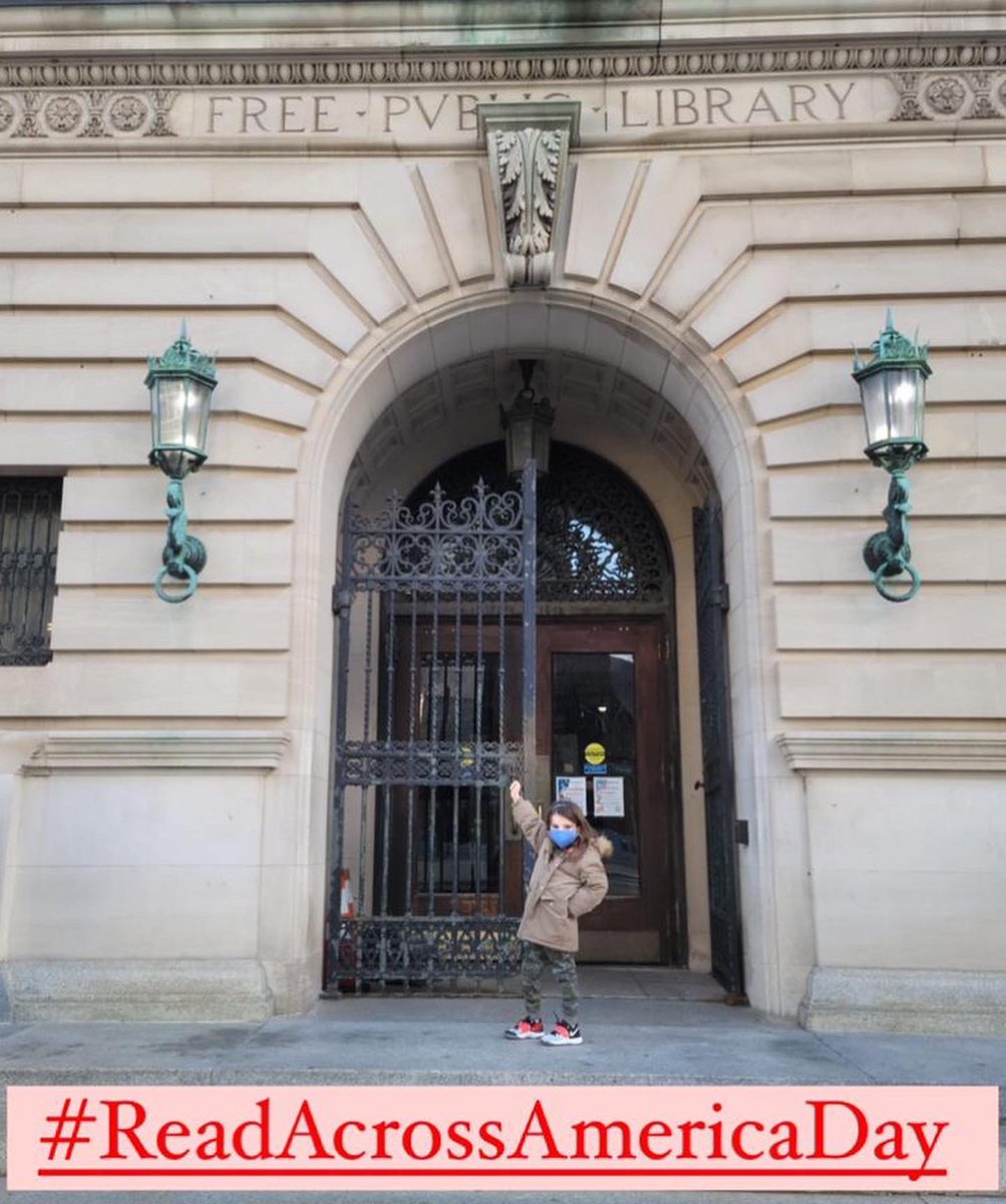 SenMTeresaRuiz's tweet photo. #Silver is an official card carrying member of the @NewarkLibrary. As we celebrate #ReadAcrossAmericaDay let's empower our children to read more and discover new voices through literature. It was great to join Park Elementary's Kindergartners for a read this morning. #DrSeussDay https://t.co/ZCZGc1hPTz