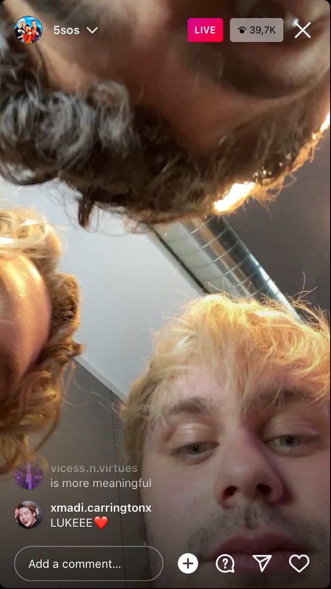 lukeindoses's tweet photo. MOST CHAOTIC LIVESTREAM EVER, WE LOVE https://t.co/f6zRtzHski