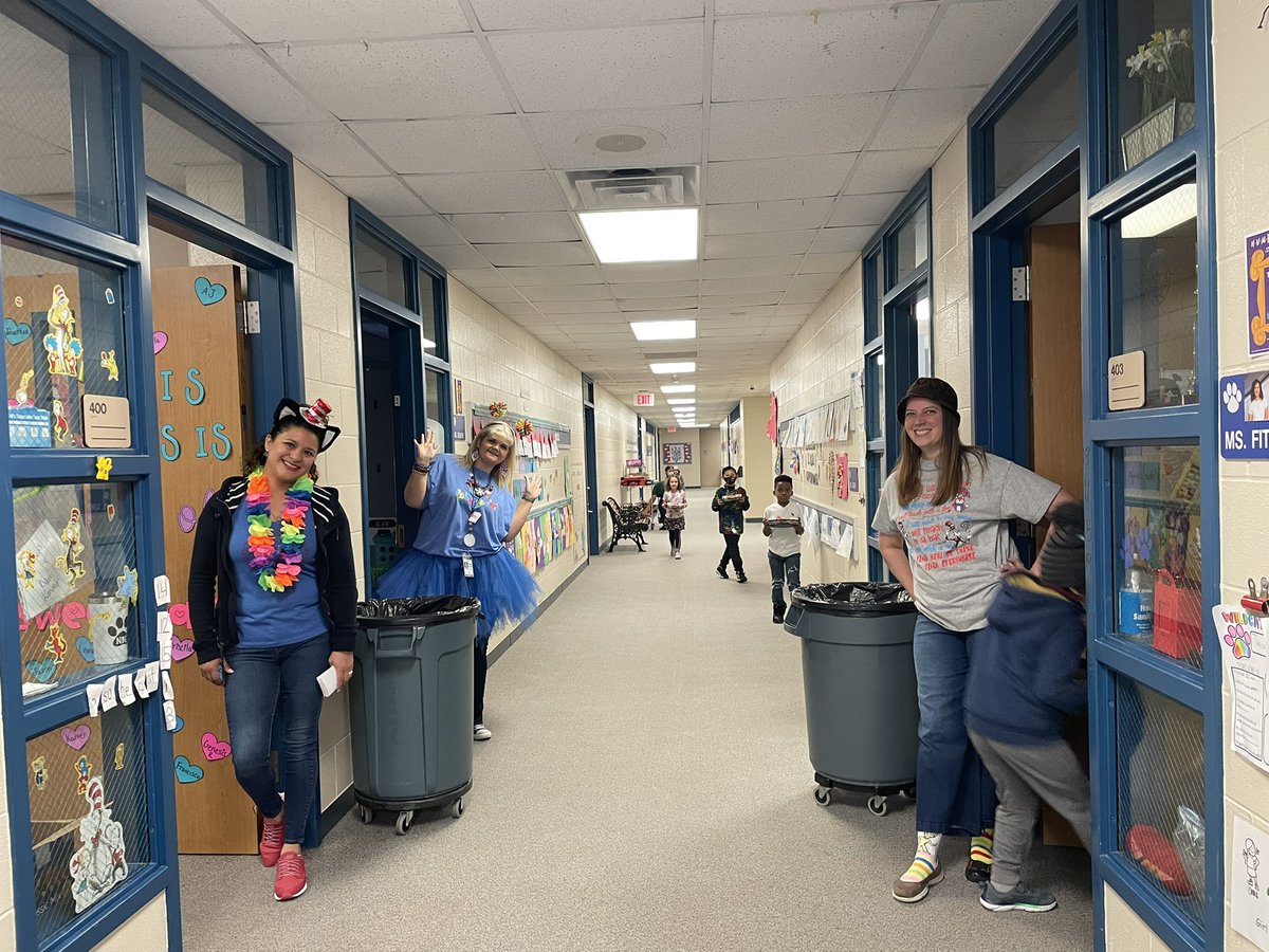 Wacky Wednesday - classroom crazy!😜 Fun arrival in  kindergarten this morning as teachers were greeting students at a different door trying to trick them. So much fun! @NBEMrsDavis @MrsGentry_NBE <a href="/MrsMFitch_NBE/">Mayra Fitch</a> 🤩🥳😜🥰