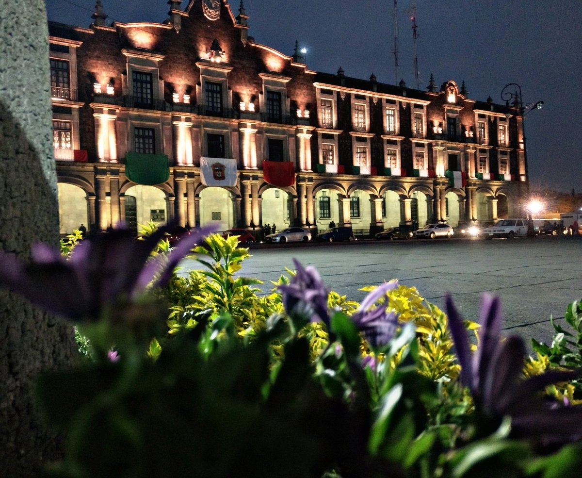 JavierMR00's tweet photo. ¡Orgulloso de ser mexiquense! 
198 Aniversario de la Fundación del Estado de México.🇲🇽

#ErecciónEdoméx #EstadoDeMéxico #Toluca https://t.co/sHFgIqoNsD