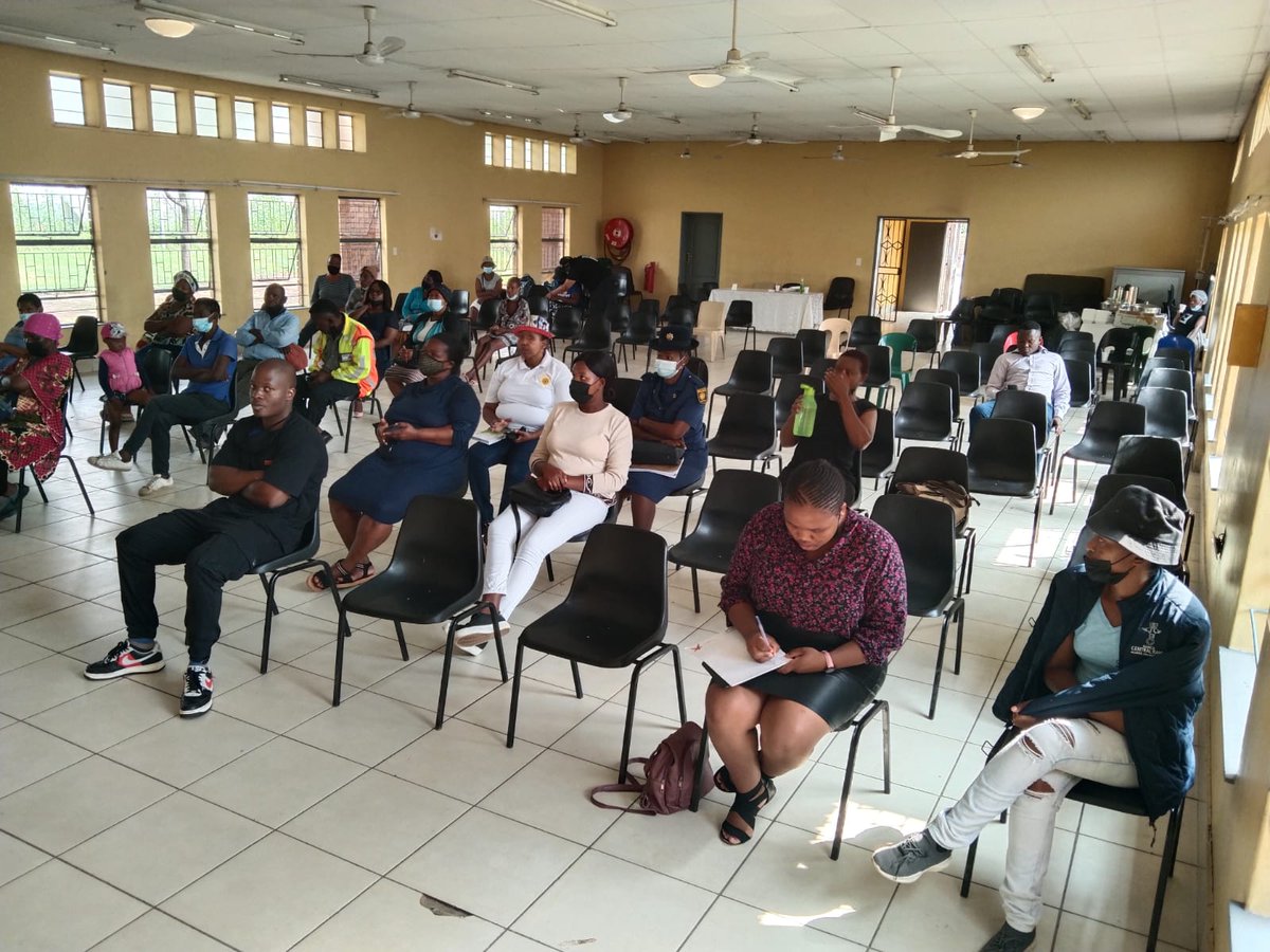 LvA_SouthAfrica's tweet image. LvA Diepsloot legal team joined the Gauteng Department of Community Safety for a #GBV outreach event in collaboration with SAPS, FCS &amp;amp; SANCA. LvA informed community members about our services and encouraged them to speak with us about any GBV issues.
#LvAinAction