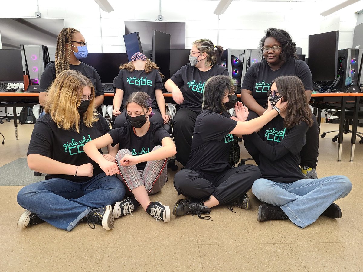 Thank you <a href="/GirlsWhoCode/">Girls Who Code</a> for the awesome swag! Our girls rocked their new apparel for the yearbook. #BarnegatHS