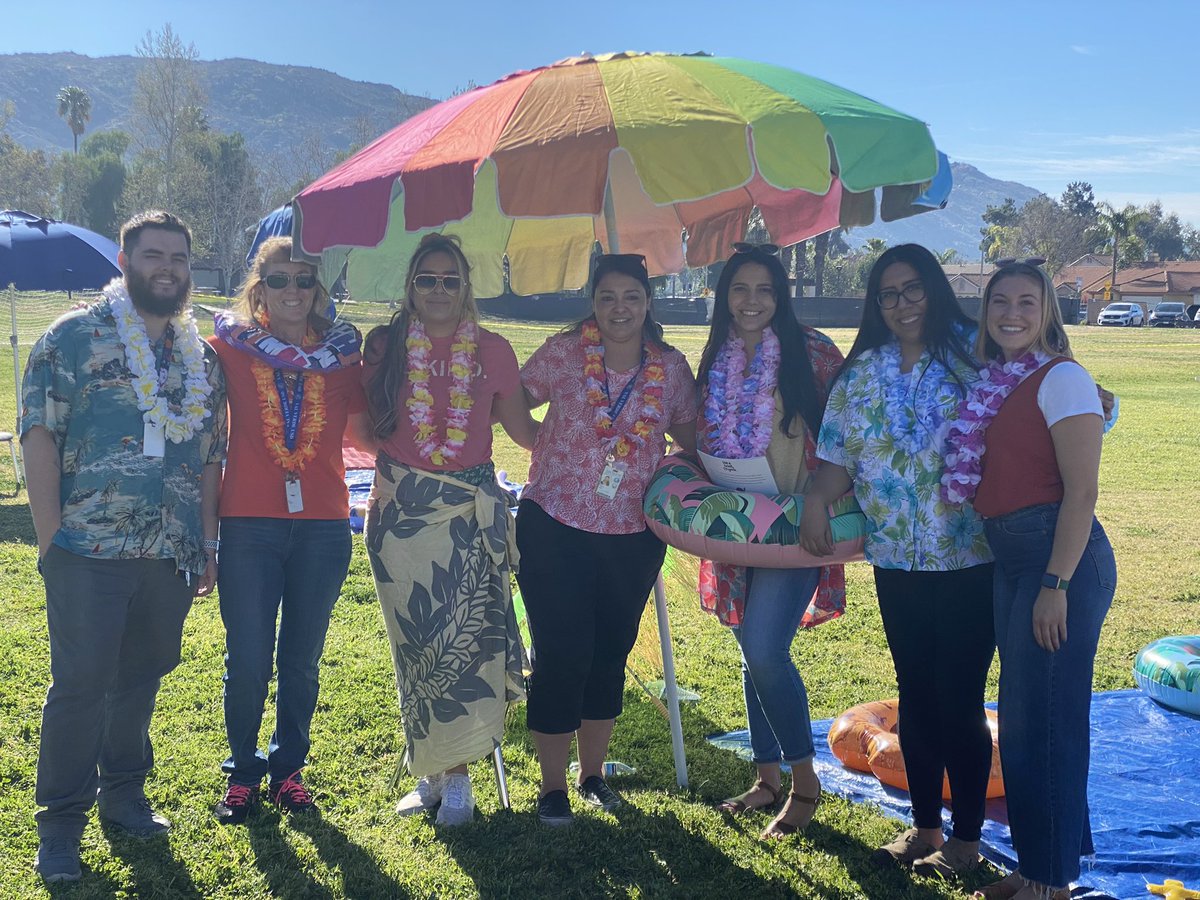 kbateman99's tweet photo. We have the BEST Impact Subs! They came out in full force to support literacy today! @ValVerdeUSD @VictorianoElem2 #vvreads22 https://t.co/pIJ9bmmRLd