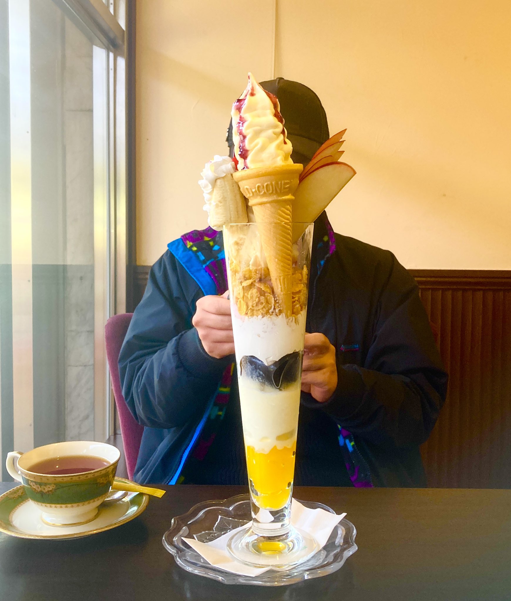Gaku บนทว ตเตอร カフェ オリンピック 最大1cmの巨大パフェ が名物 40cmでもかなりのボリュームです 超巨大なトルコライスもあるみたい 今度はチャレンジしてみよう 長崎 カフェ 巨大パフェ T Co Wsozgiaf6c ทว ตเตอร