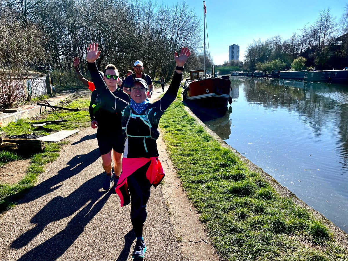 LdnTubeRun's tweet photo. Hand up if you will be joining us run the @TfL Circle line this weekend! 💛🟡 https://t.co/onJYZIjoVm
