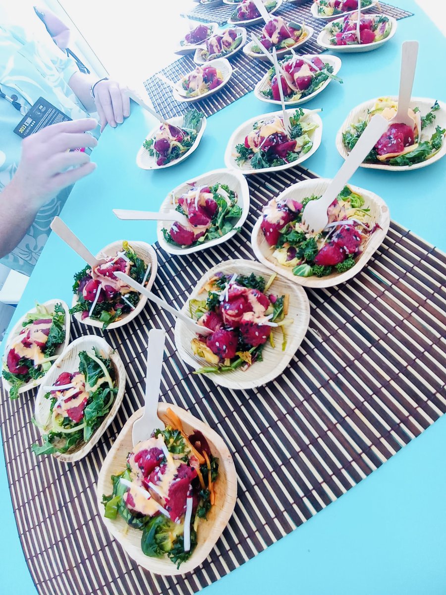 southbeachchefs's tweet photo. Food Network🥘Cooking Channel🦞#chefs 🍴 culinary personalities 🔥LIVE for 2 action-packed days of food &amp; fun for #foodies😍#GoyaFoods #SOBEWFF🥰Images: @GoProGirlMiami 🏃‍♀️ #GoyaTent💃#SouthBeach😎#MiamiBeach🌴#DavidGrutmanExperience🍻 https://t.co/9of38aMlZw
