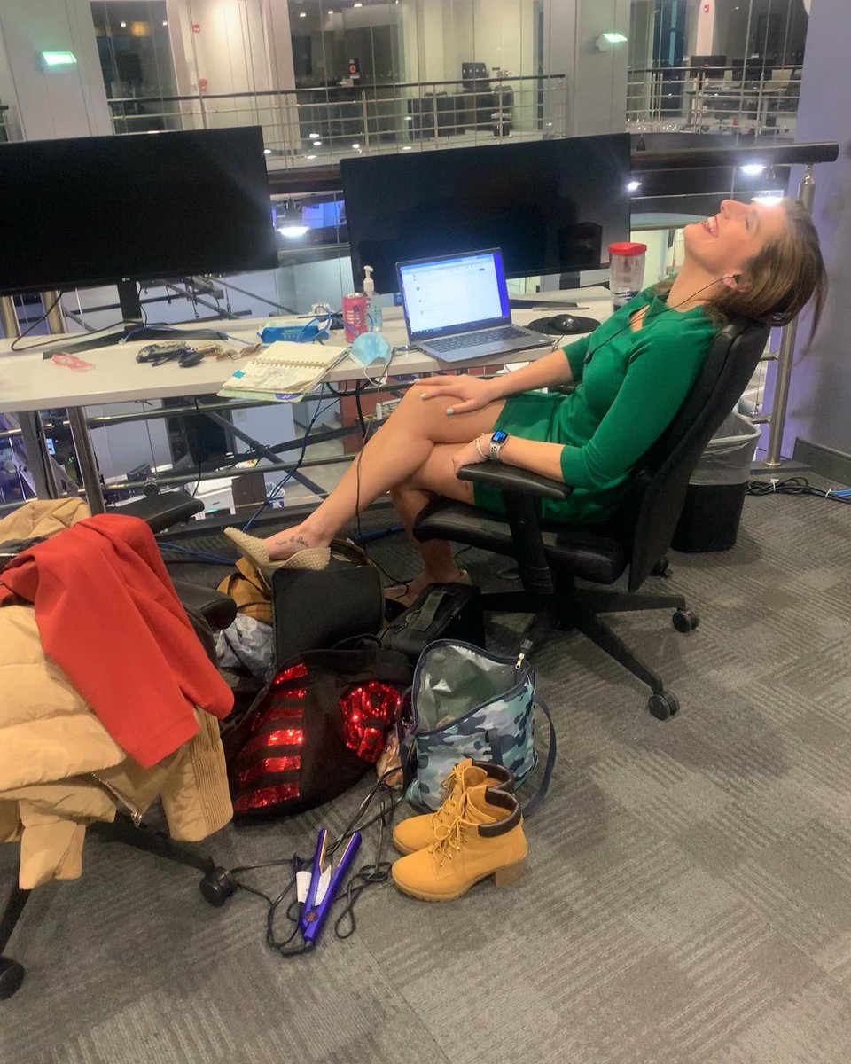 newsyCaitlin's tweet photo. My delightful colleague & friend @LeslieMayesTV said she felt better about her stressful deadline when she saw me sitting in this chaos 😂💥😅 #classicCaitlin #BChill https://t.co/hBqbVifeww
