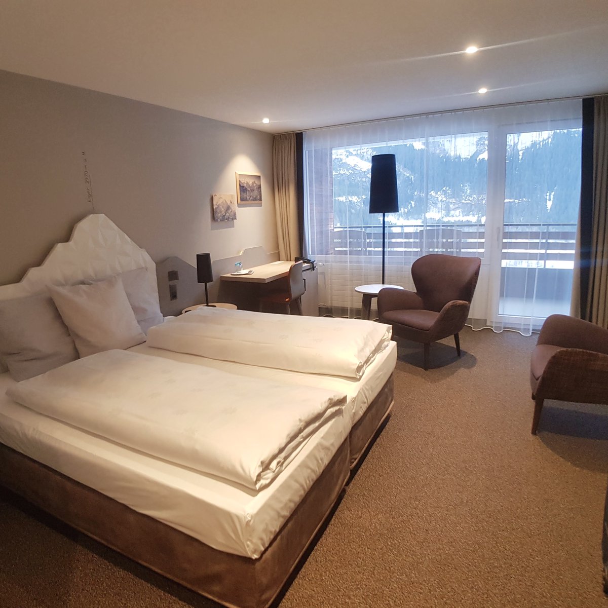 TwoStomachs's tweet photo. Conveniently located across the road from the main ski lift in charming Grindelwald, Sunstar offers most of the amenities to help families have a stress-free holiday. There are pockets of charm and some rooms were freshly renovated when we visited in February 2022.