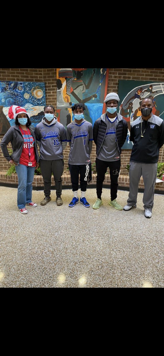 SeabornLeeES's tweet photo. We had a great time celebrating our love for reading with @westlakelions and Principal @CCMPrincipal. Thank you for reading to our scholars today. #FultonReads #ReadAcrossAmerica @KGeducator8  @DMills01 @RonMaxwellFCS1 @JarvisAdamsEdu https://t.co/oh5umk9quc