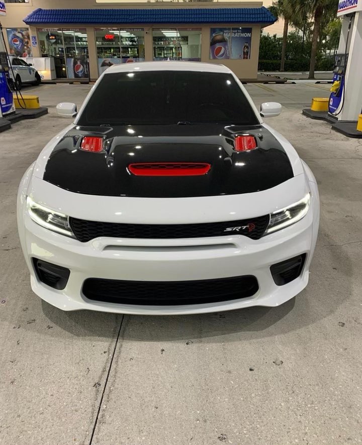 googlemyhustle_'s tweet photo. 2018 Dodge Hellcat 
Ready to go
Low miles
Rebuilt titles 
Contact me at (305) 469-6885 
Ask for PeeWee https://t.co/aoXMayN1ya