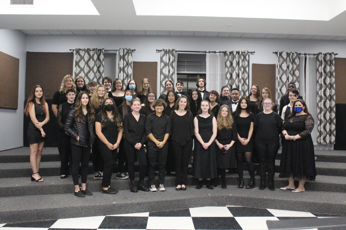 SCHSactivities's tweet photo. Congratulations to members of the SCHS Orchestra for earning an Exemplary rating at the Missouri Large Group Festival on March 2nd.    The Exemplary score is the highest rating a group can receive.   Congratulations to these outstanding musicians! https://t.co/gCHVlb6GZz