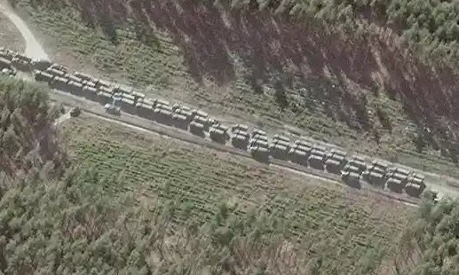 And there is photographic evidence of this.There are 60(+) Russian army trucks crowded & parked on this raised road bed to avoid the fate of the mud-bogged Pantsir-S1.8/