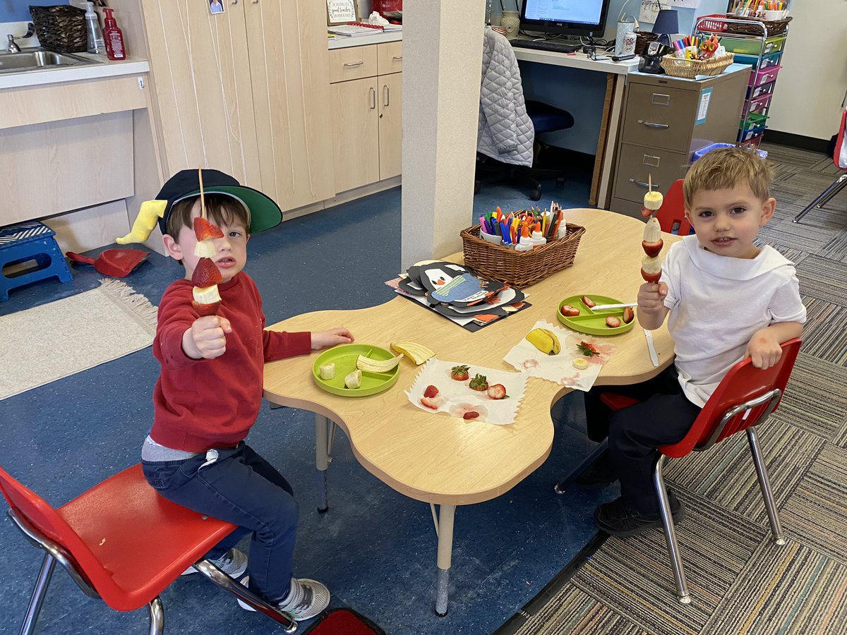 nvanmarel's tweet photo. Happy Wacky Wednesday! #ReadAcrossAmericaDay #DrSeussDay #DrSuessHatSnack #GSES https://t.co/Zaw34uIKwT