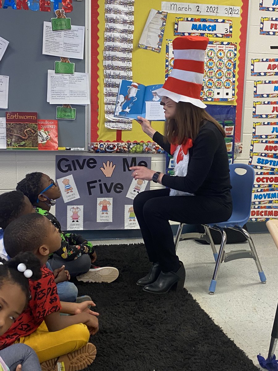 ChildersburgElem (@cburgelem) on Twitter photo CES loves guest readers! Thank you Dr. Robinson❤️#ReadAccrossAmerica <a href="/TCBOE/">Talladega Co Schools</a> CES loves guest readers! Thank you Dr. Robinson❤️#ReadAccrossAmerica <a href="/TCBOE/">Talladega Co Schools</a>