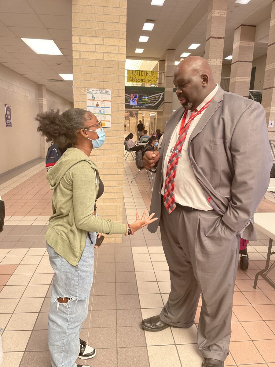 Dr. Roosevelt Nivens tweet media