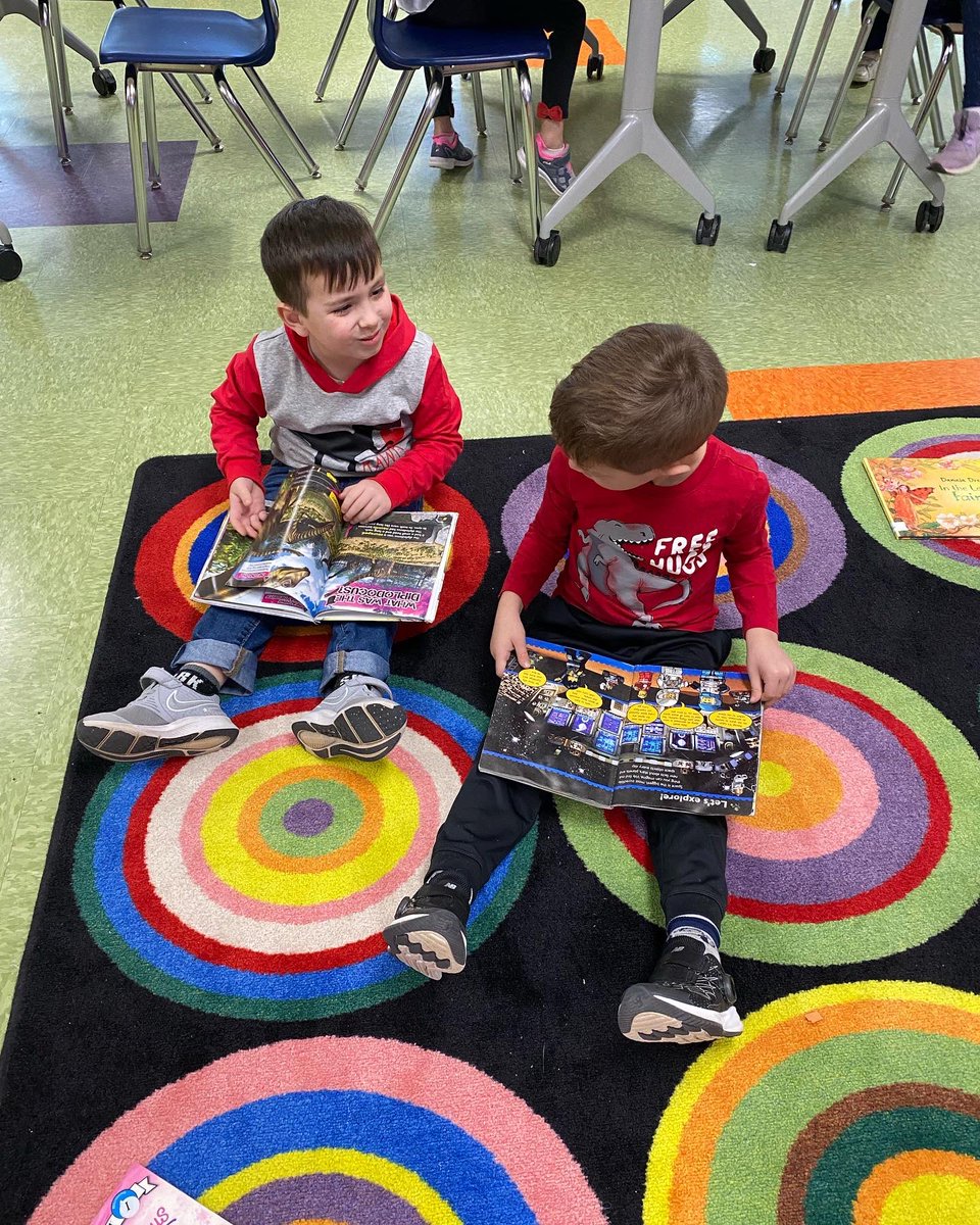 LibraryHighland's tweet photo. Read Across America! We welcomed 44 Cheshire High School students to read to each of our classrooms, grades K-6. Brining the community together by celebrating diverse literature and the joy of reading. @HighlandCT @CheshirePublic @cheshirehigh #ReadAcrossAmerica https://t.co/rscn84cWuQ